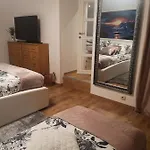 Sweet Cosy Апартаменты *